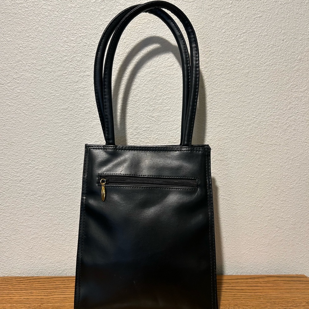 Chic Vintage Black Shoulder Bag